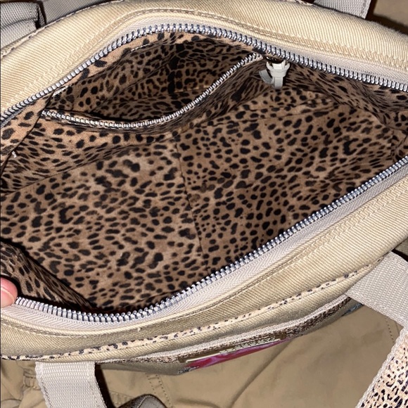 Roberto Cavalli Handbags - Roberto Cavalli bag🌹VERY EXPENSIVE BRAND!!!!!!!!!